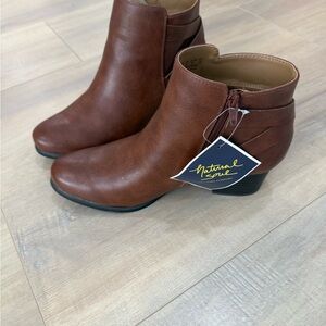 Natural Soul Women's Brown Ankle Boots